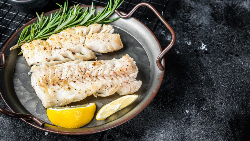 cod a nutritious diet for cat.
cats eat cod